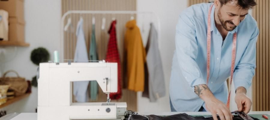 Duble Paçalarla Pantolonları Nasıl İlginç Hale Getirebilirsiniz?