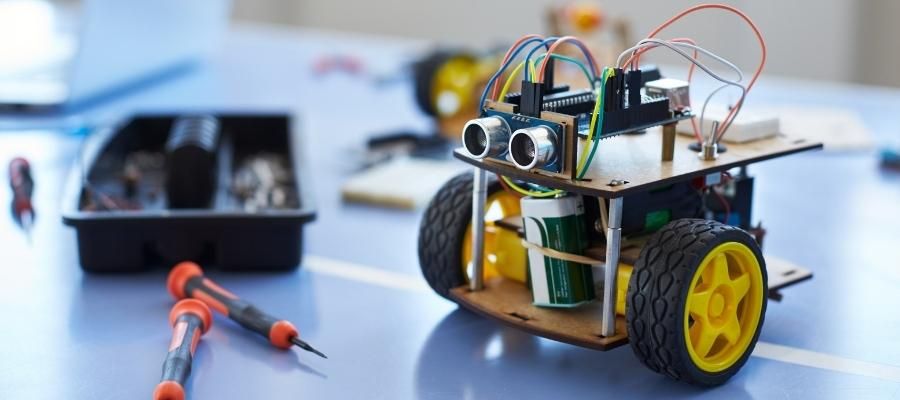 Robot Yapımı için Hangi Programlama Dillerini Öğrenmeliyiz?