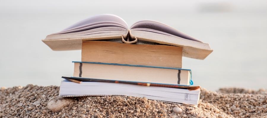 Klasikler: Tatil Boyunca Kendinizi Edebiyatın Büyüsüne Bırakın