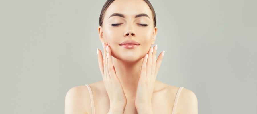 Doğru Tonik Nasıl Seçilir? Cildinize Hangi Tip Tonik Uygun?