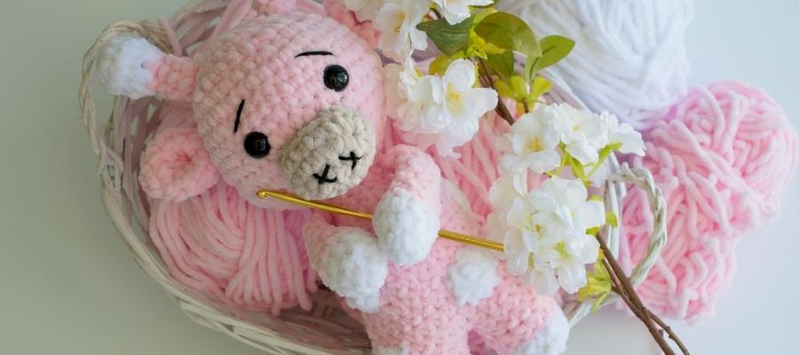Bebeğiniz için Özel: Amigurumi Emzik Zinciri Nasıl Yapılır?
