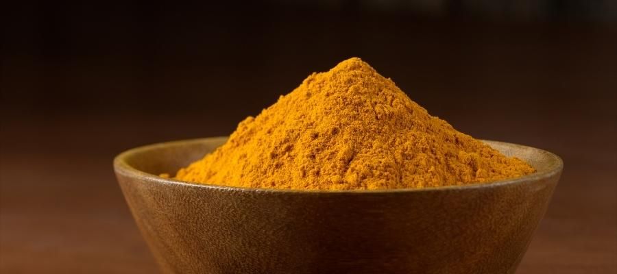 Altın Baharat: Curcumin Nedir ve Neden Önemlidir?