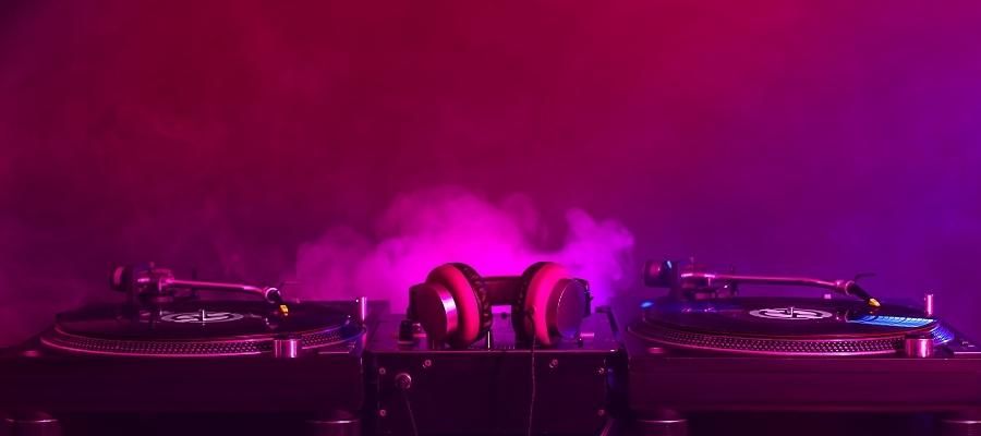 Ritmin Kontrolörü: DJ Setup Nasıl Kullanılır?