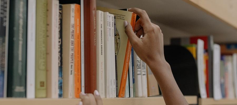 Kişisel Tercihler ve İlgi Alanlarına Göre Kitap Seçimi