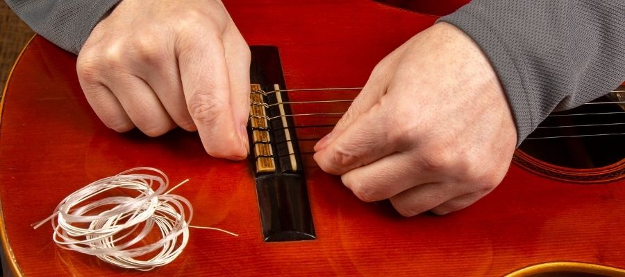 Gitar Teli Takarken Yapılan Yaygın Hatalar