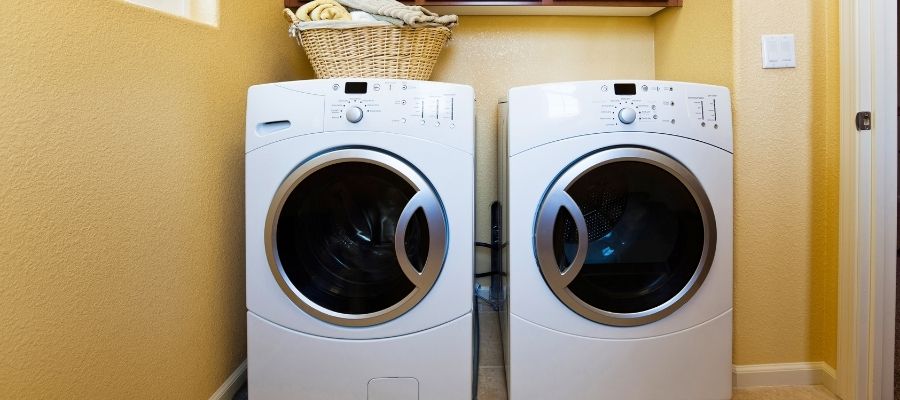 Taze Çamaşırlar için: Kurutma Makinesi Kokusu Nereye Konur?