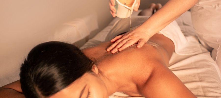 Ayurveda'nın Dokunuşu: Abhyanga'nın Temel İlkeleri