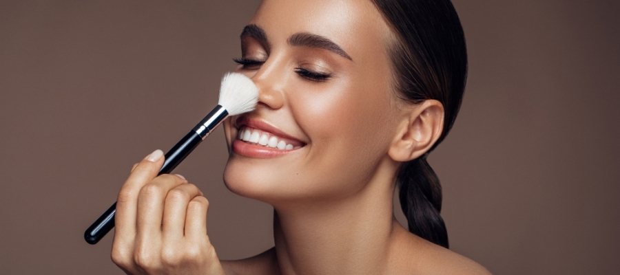 Işıltılı ve Pürüzsüz: Glass Skin Nedir?