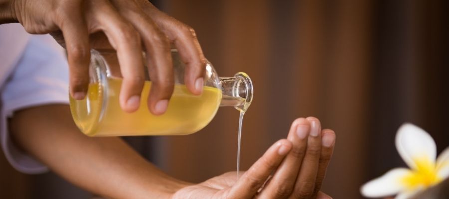 Ev Yapımı Masaj Yağları için Malzemeler ve Hazırlık