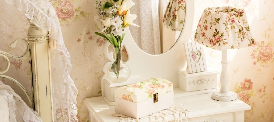 Provence Stilinde Mobilya ve Aksesuar Seçimi