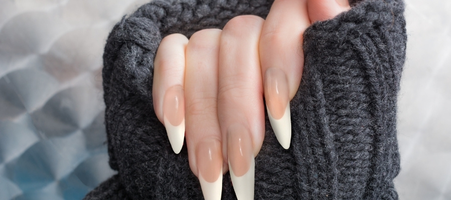 Stiletto Tırnak Tasarım Trendleri ve Renk Seçenekleri