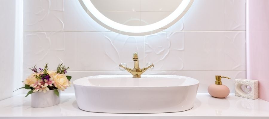 Banyo Dekorasyonunda Renk ve Aydınlatma Kullanımı