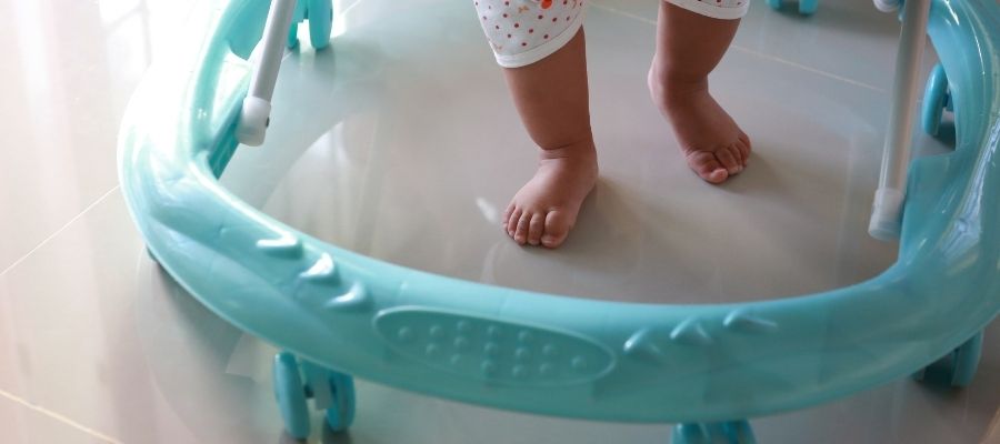 Bebekler ve Örümcek Oyuncağı: Güvenlik Önerileri