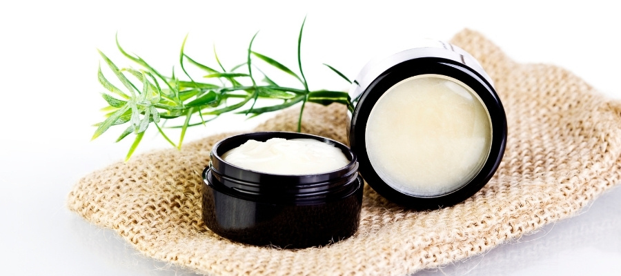 Pürüzsüz Dudaklar için: Dudak Peelingi Tarifi