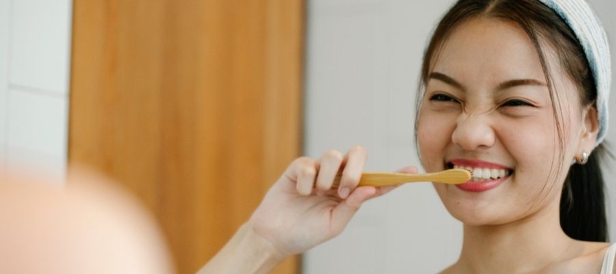Kahve ile Diş Fırçalama Yöntemi ve Dikkat Edilmesi Gerekenler