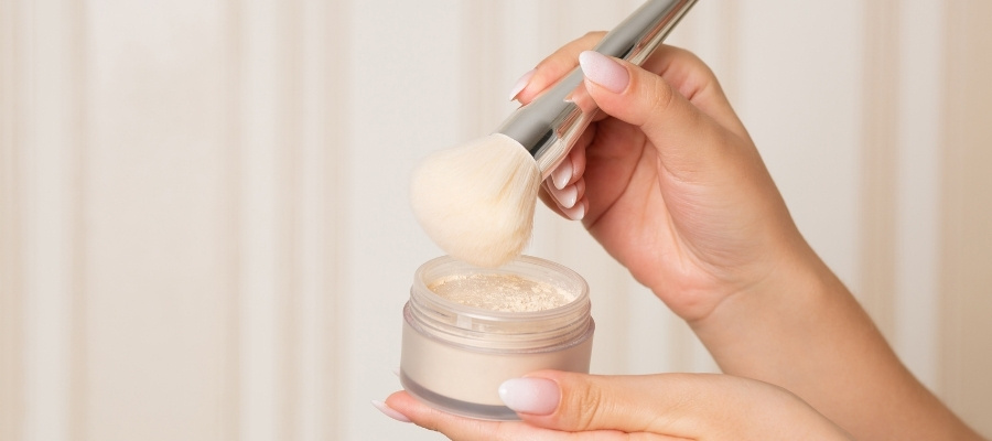 Loose Powder ve Sıkı Pudra Arasındaki Farklar