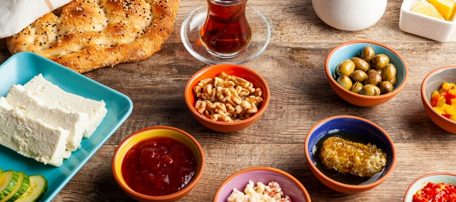 Sahur Öğününde Su Tüketiminin Önemi ve Su İçme Alışkanlıkları