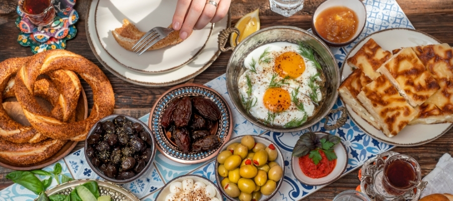 Sağlıklı ve Tok Tutan Sahur Yemekleri
