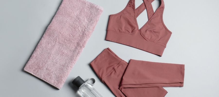 Aktiviteye Göre Kıyafet Seçimi: Koşu, Yoga, Fitness Gibi Sporlara Uygun Giyim