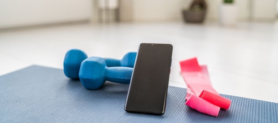 Uzaktan Eğitim Programlarıyla Evde Fitness Yapmanın Avantajları