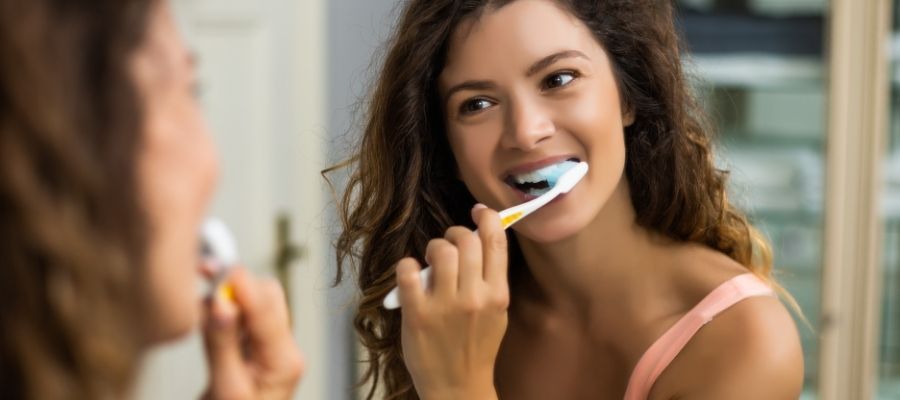 Doğru Diş Fırçalama Nasıl Olmalıdır? Teknikleri Nelerdir?