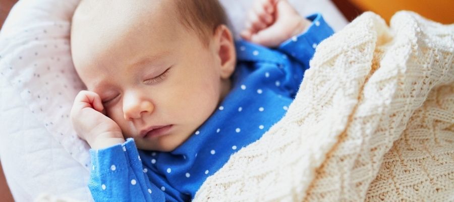 1 Aylık Bebek Uyku Düzeni Nasıl Olmalı?