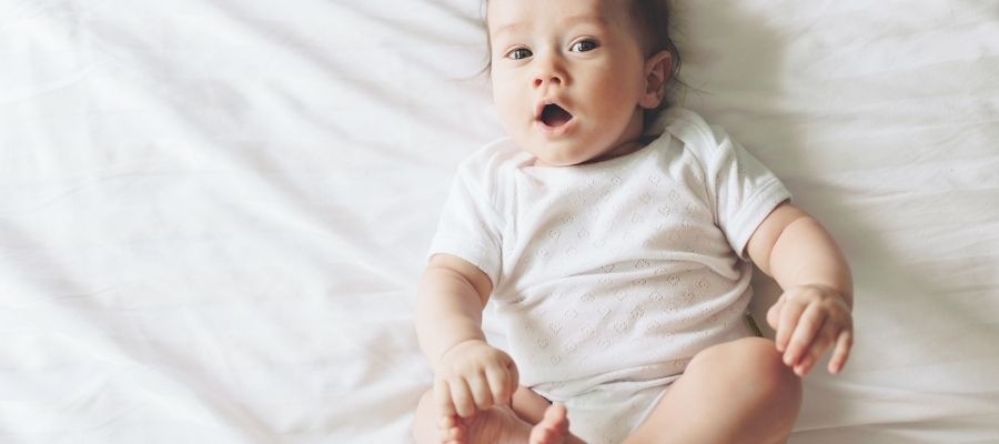 4 Aylık Bebek Gelişimi: Bebeğiniz Daha Aktif ve Sosyal!