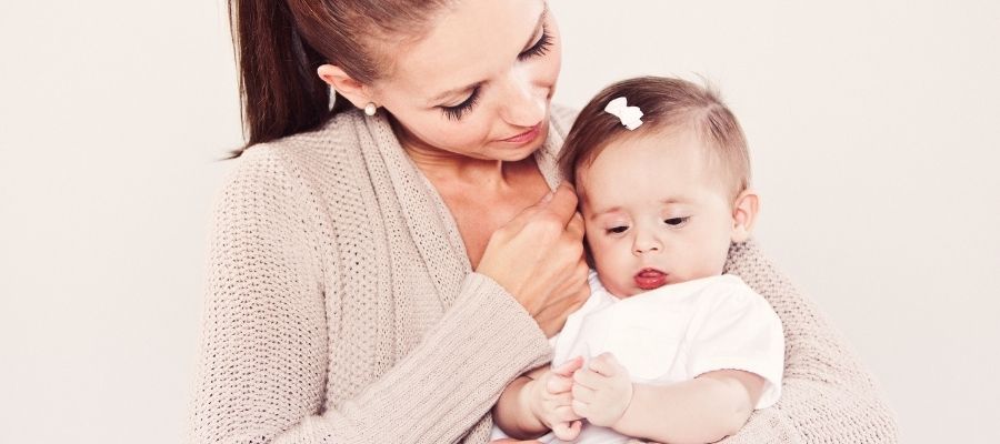 6 Aylık Bebek Gelişimi: Bebeğiniz Büyüyor ve Gelişiyor!