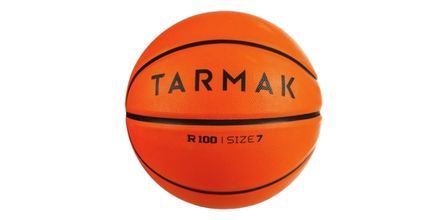 Oyun Sahalarının Vazgeçilmezi Turuncu Basketbol Topu