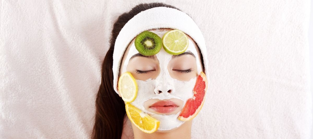 Как использовать ночную маску. Ночная маска для лица. Фруктовые маски для лица. Корейские домашние маски для сухой кожи лица. Ночная маска для лица в домашних условиях.