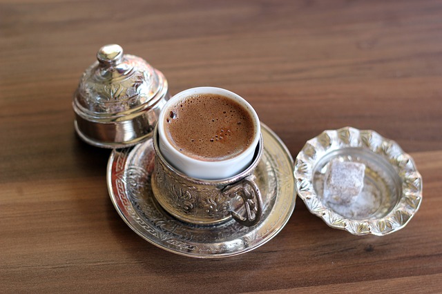 Nilhan Sultan'ın Fincan ve Türk Kahvesi Çeşitleriyle Saray Kültürünü Evinize Taşıyın!