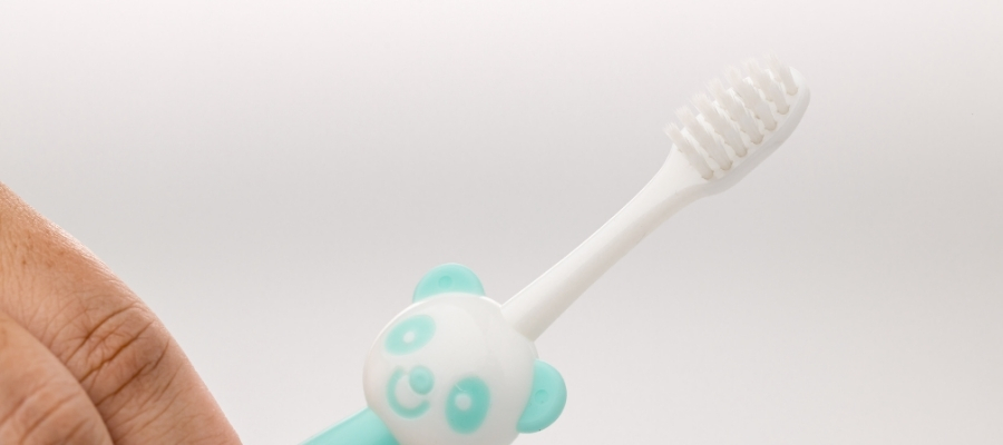 Bebeklerde Diş Bakımı ve Kararmayı Önleme Yöntemleri