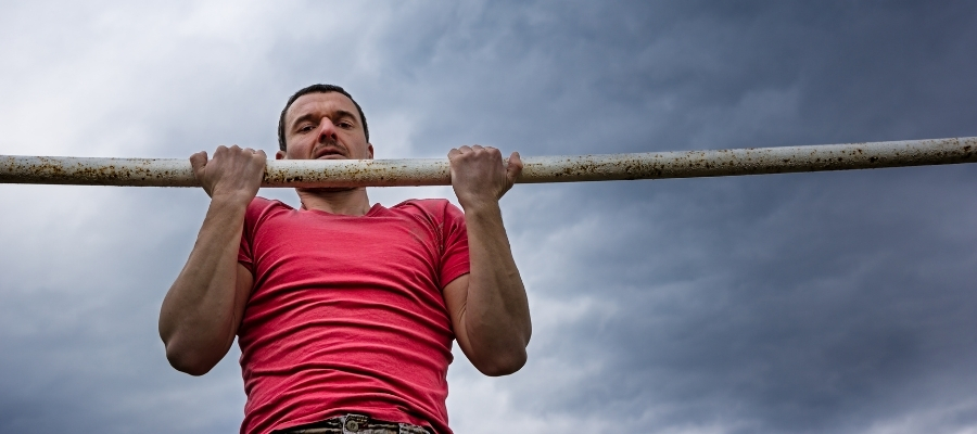 Chin Up İçin Gerekli Ekipmanlar ve Ortam