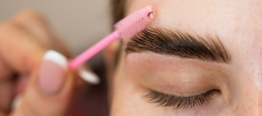 Kaş Dökülmesi için Evde Bakım ve Tedavi Yöntemleri