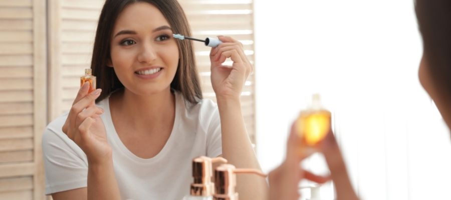 Daha Dolgun Kirpikler için Doğal Yöntemler: Kirpik Gürleştirme