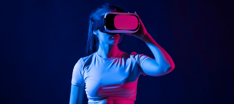 Metaverse ve Sanal Gerçeklik Teknolojisinin Entegrasyonu