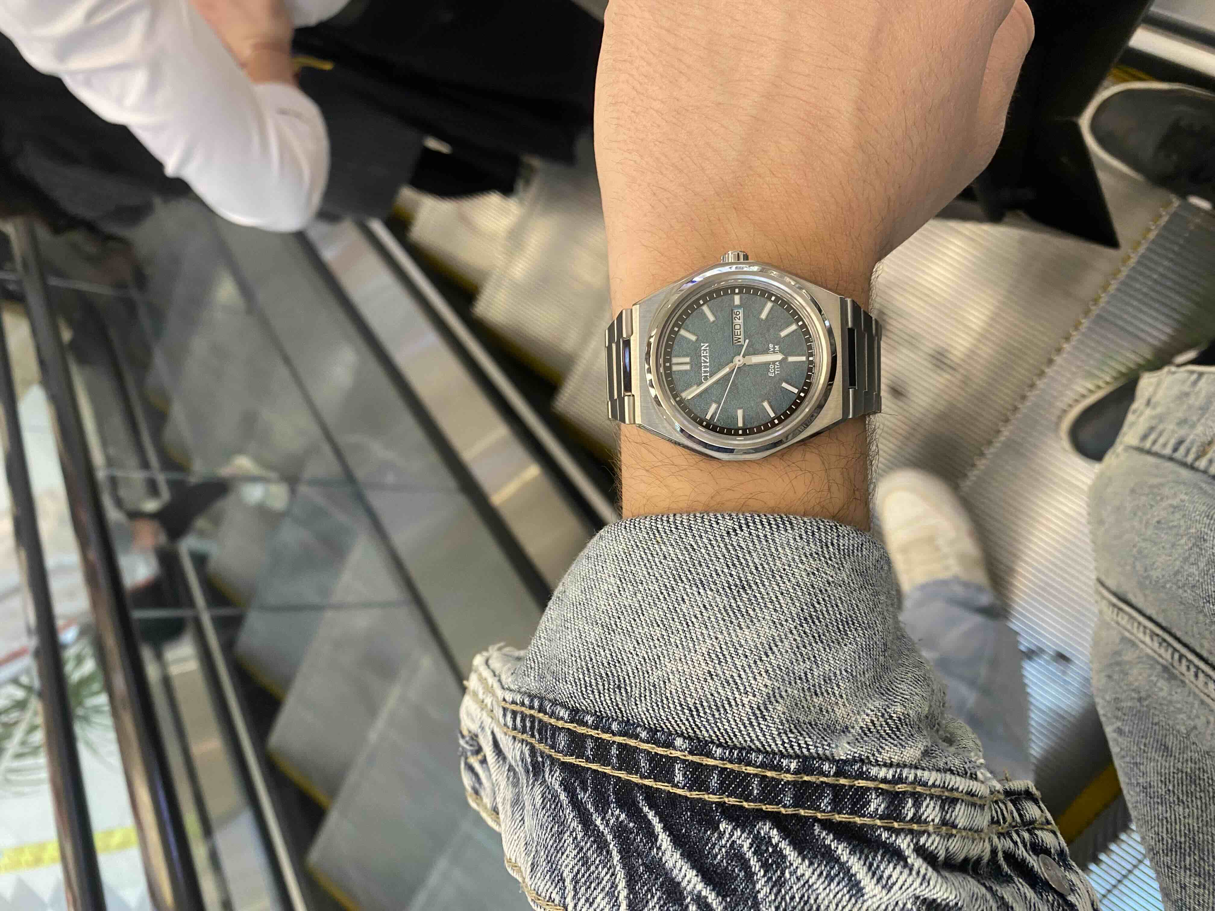 Citizen Zenshin Super Titanium Aw0130-85Xe Erkek Kol Saati