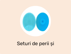 Seturi de perii și piepteni
