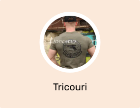 Tricouri