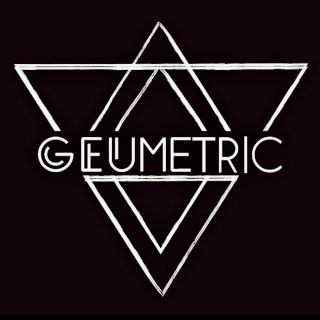 GEUMETRIC DESIGN ACCESSORIES
