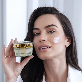 Licorael Dubai Mağazacılık