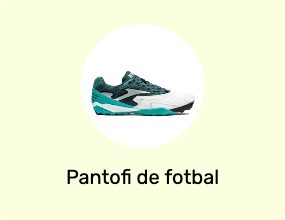 Pantofi de fotbal