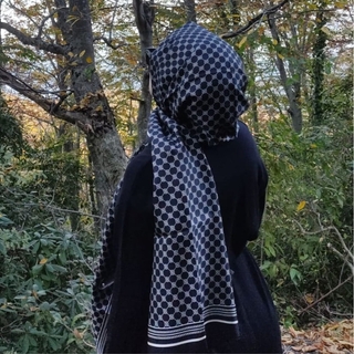Bir Dünya Eşarp