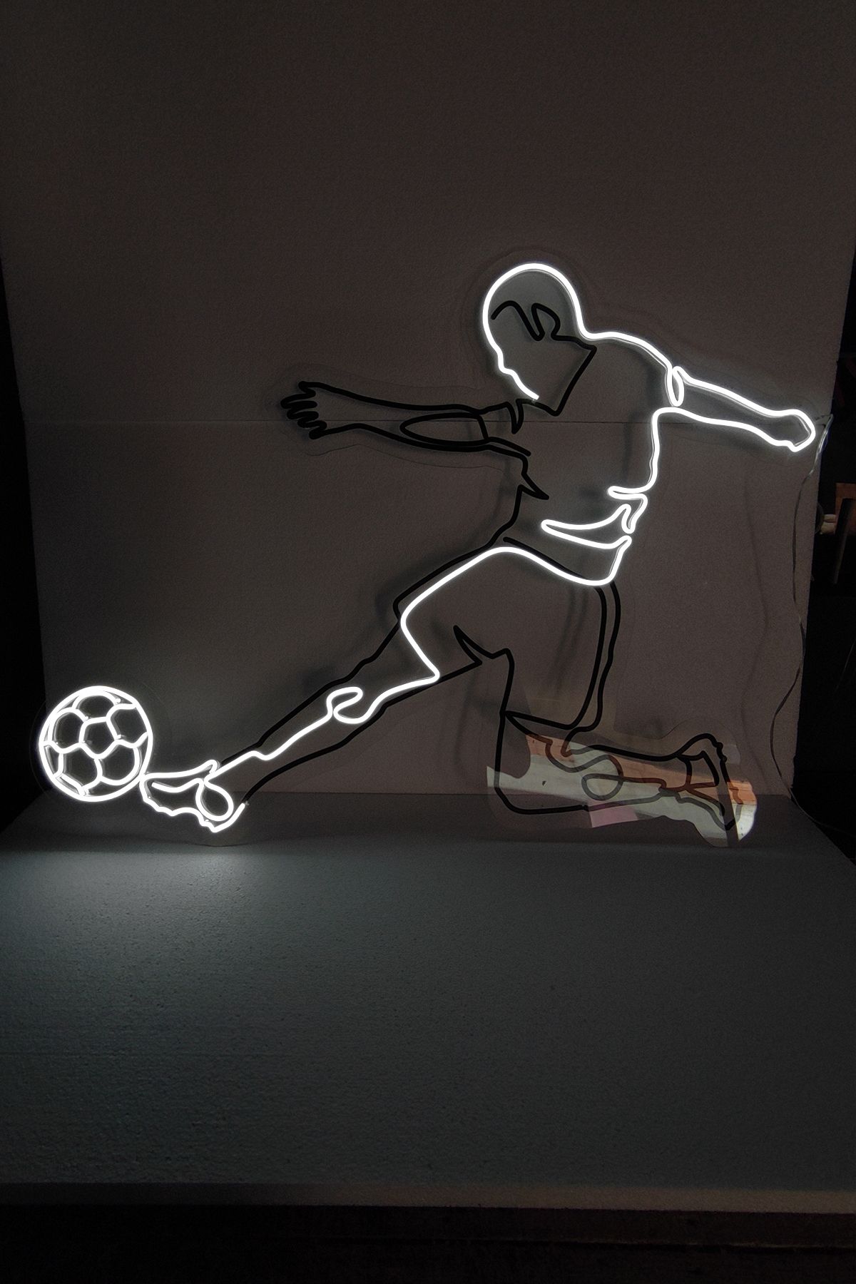 Işıklı Baskılı Rövaşata Futbolcu: Neon LED Tabela Duvar Dekorasyon Ürünü 