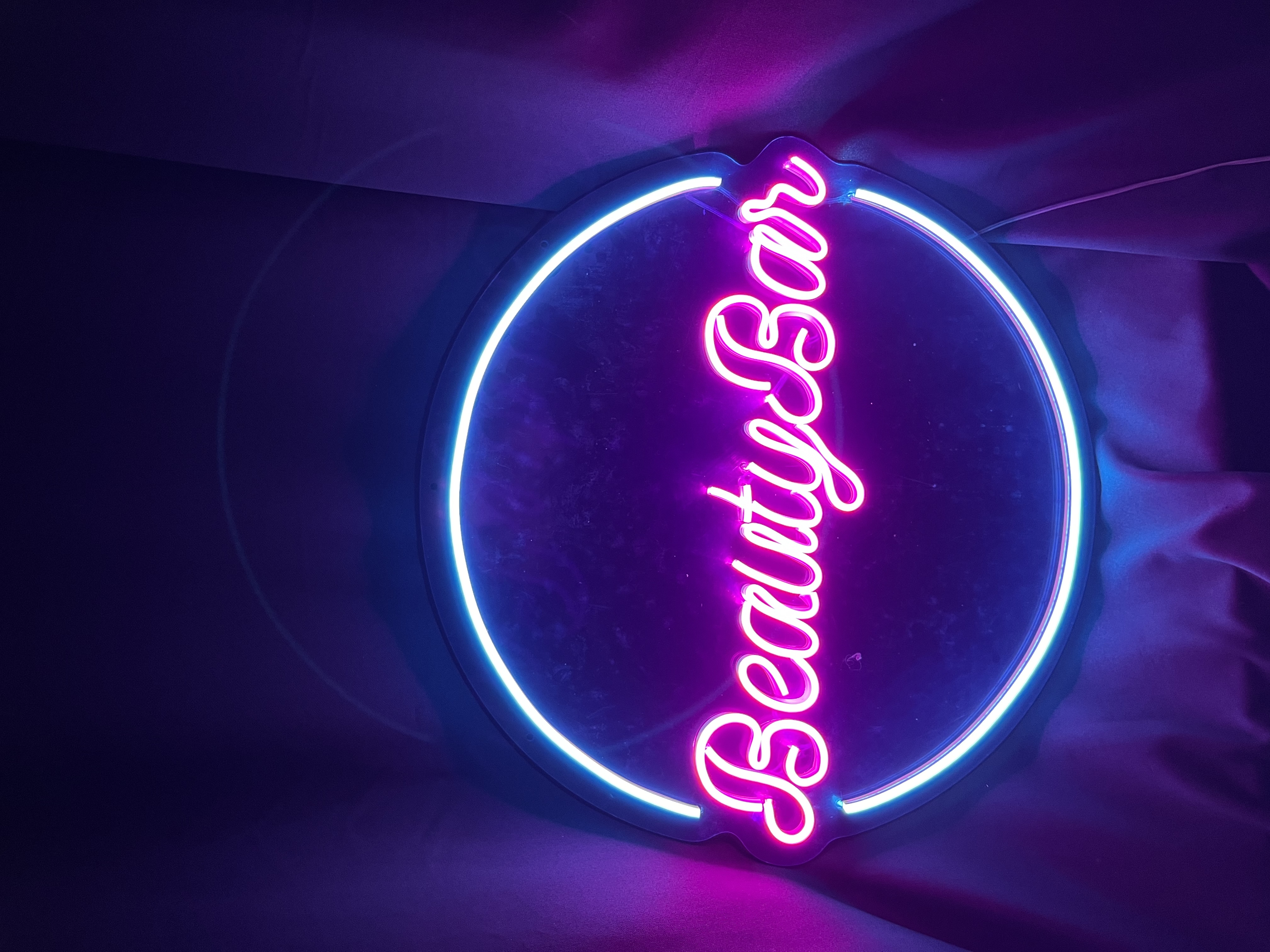 Beauty Bar - Salon Dekoratif Duvar Aydınlatması Neon Led Yazı Güzellik Merkezi 52x50 cm