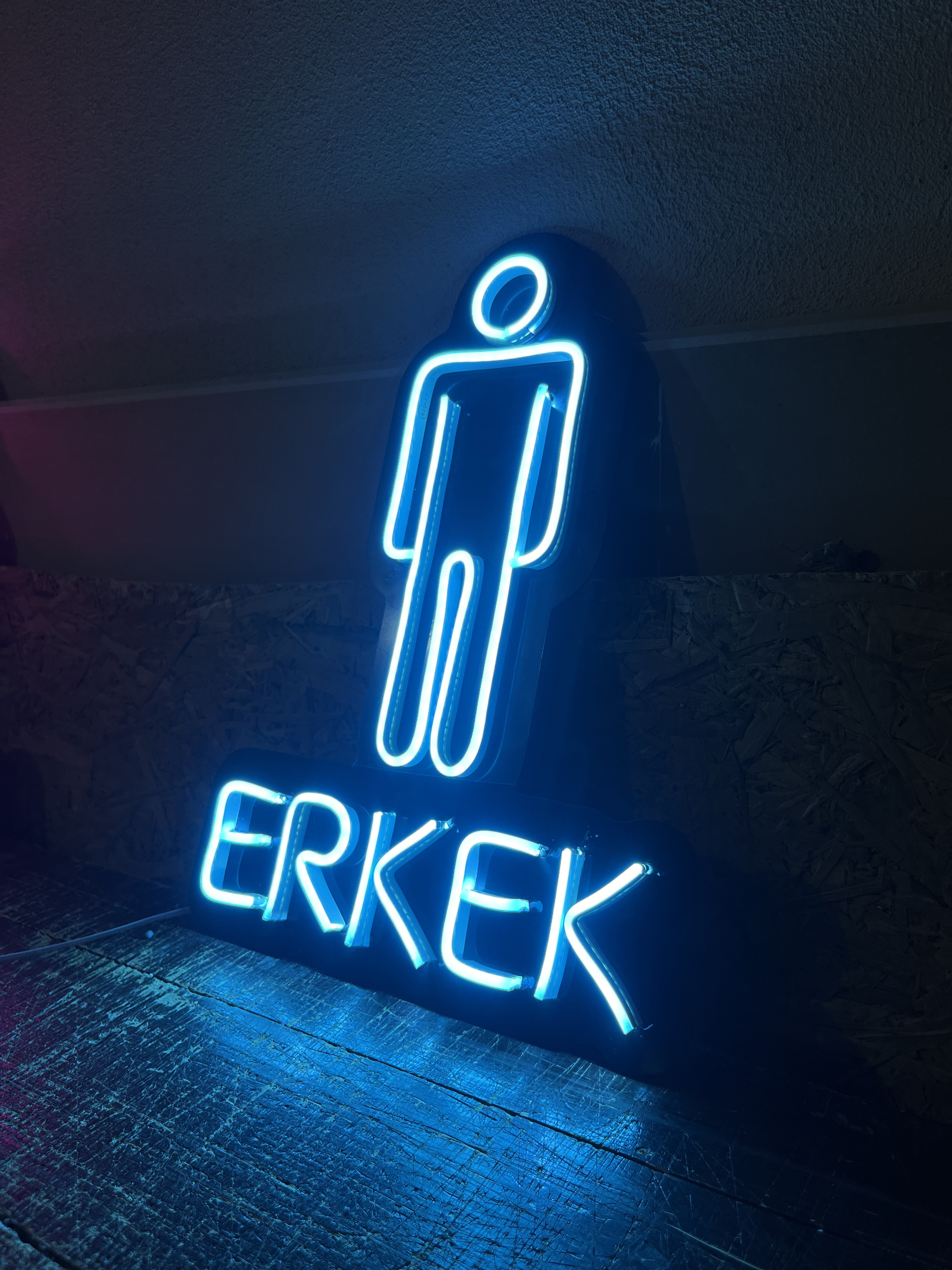 WC Erkek Tabelası v4 - Dekoratif Duvar Aydınlatması Neon Led Yazı Bar Cafe Restoran 30x40 cm