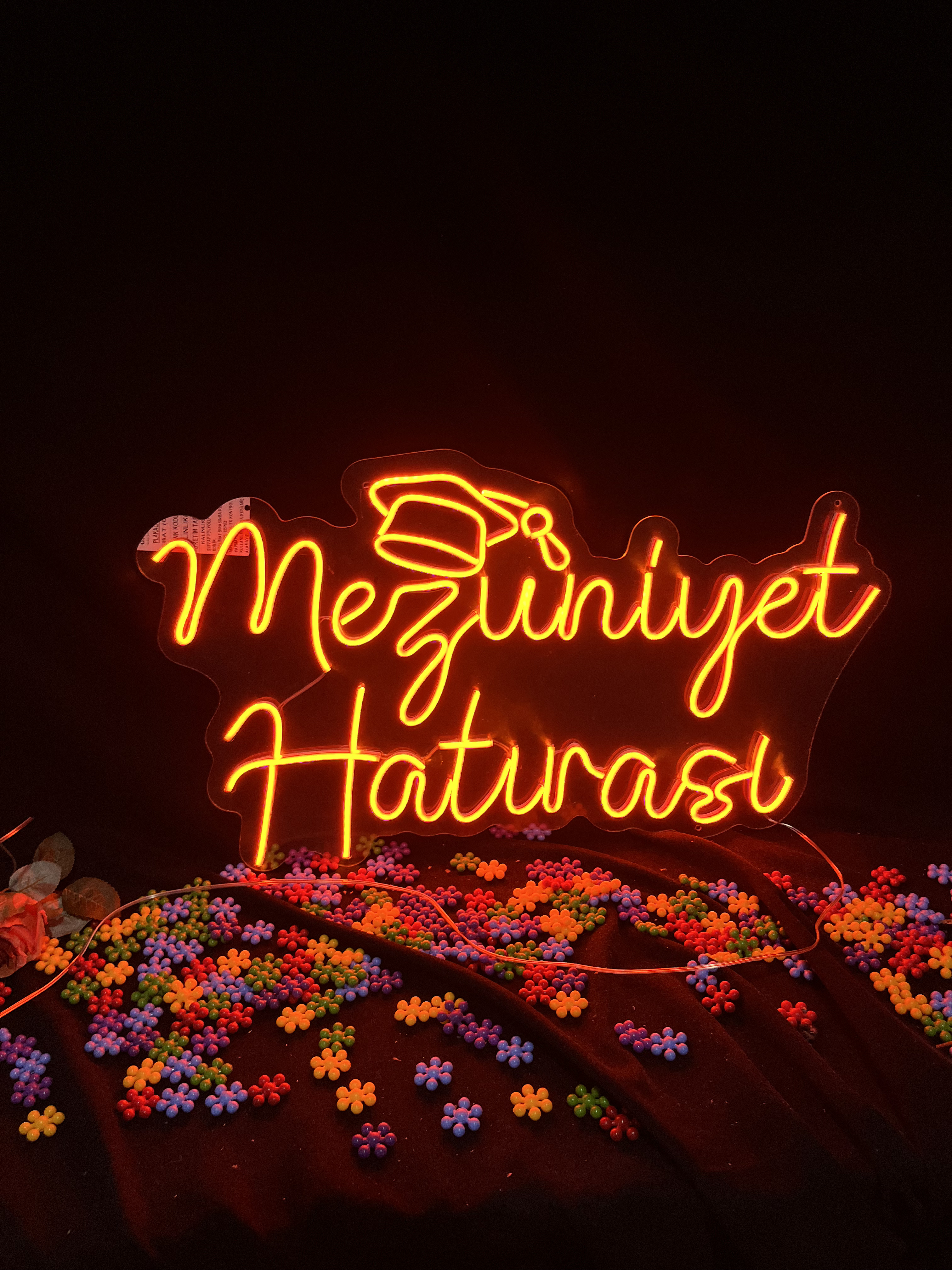 Mezuniyet Hatırası - Dekoratif Duvar Aydınlatması Neon Led Yazı Mezuniyet Kutlama 70x40 cm