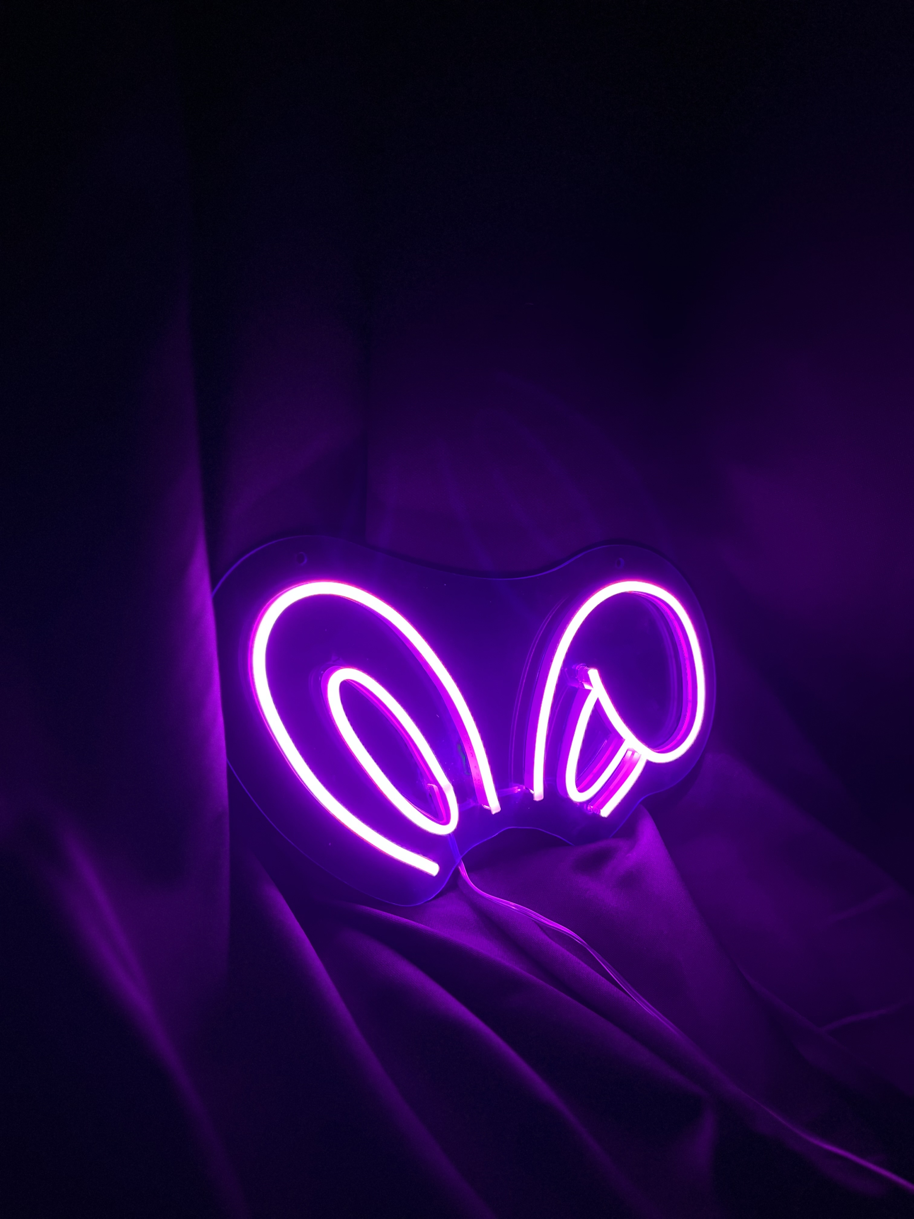 Tavşan Kulakları - Dekoratif Duvar Aydınlatması Neon Led Yazı Cafe Restoran 30x19 cm