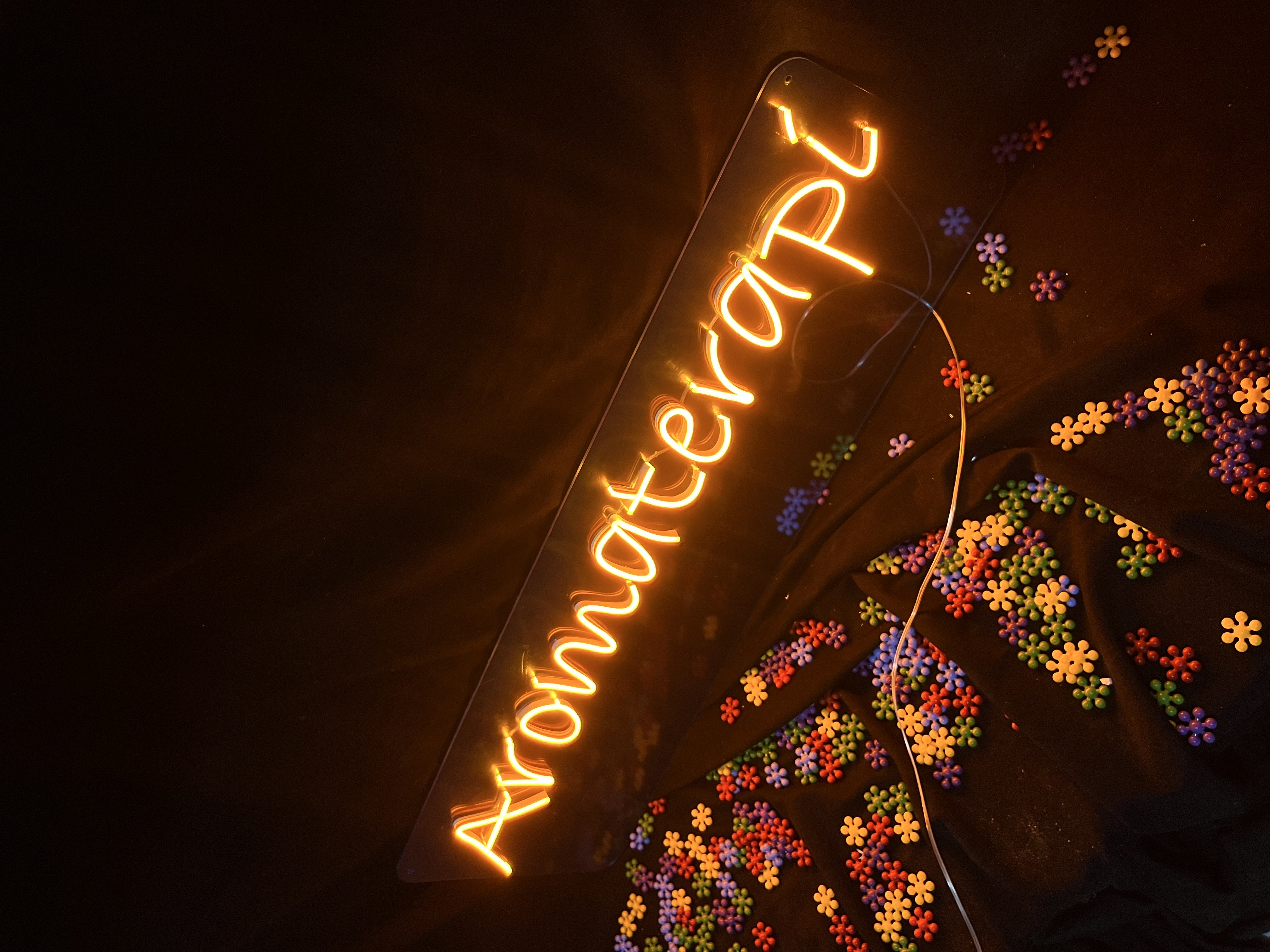 Aromaterapi - Dekoratif Duvar Aydınlatması Neon Led Yazı Spa Masaj 90x28 cm