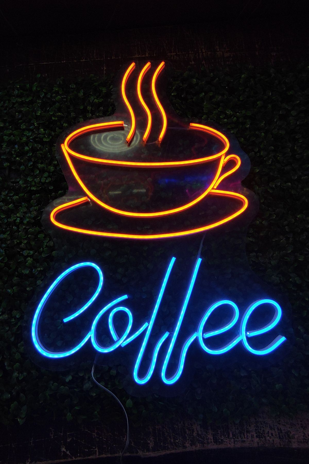 Işıklı Coffee: Neon LED Tabela Duvar Dekorasyon Ürünü